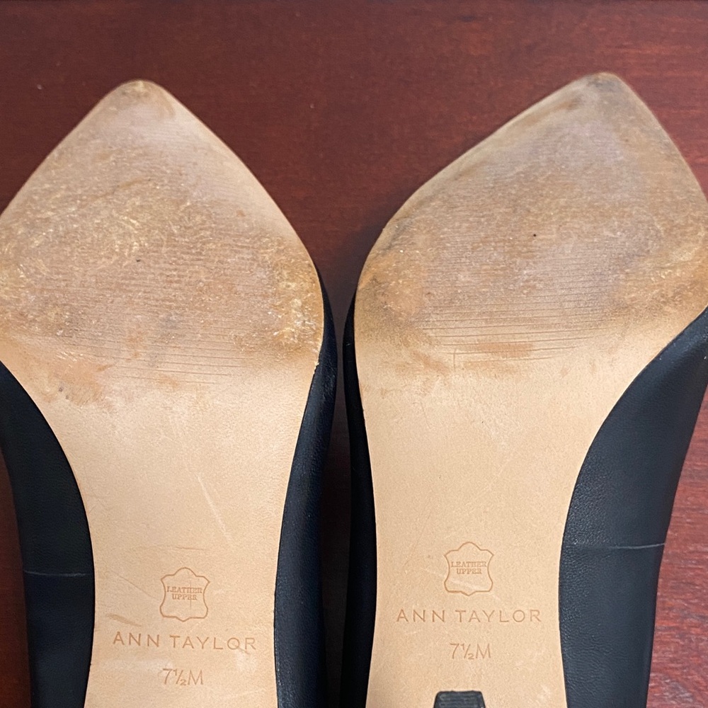 Ann Taylor Black Pointed Toe Heels - Picture 8 of 11